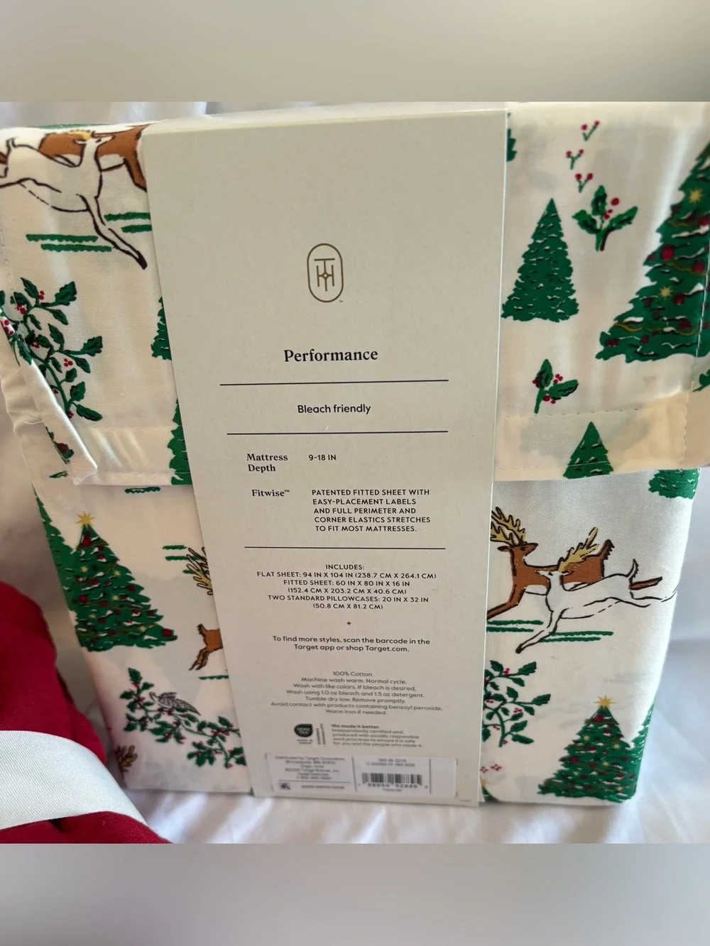 THRESHOLD QUEEN PERFORMANCE HOLIDAY SHEET SET W/ RED THROW BLANKET NEW NWT